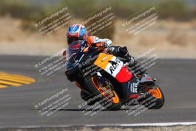 media/Sep-11-2022-SoCal Trackdays (Sun) [[81b7e951af]]/Turn 5 (1110am)/